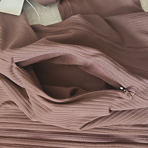 Lululemon Defined Cropped Jacket Ribbed Nulu - Size 10 - Picture 12 of 13